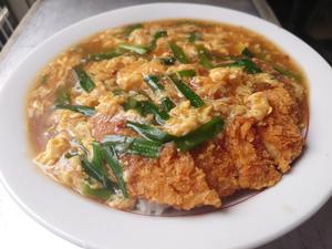 中華風ニラ玉カツ丼