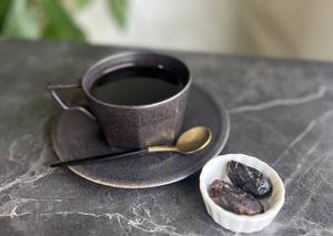 秘蜜な焙煎コーヒー(HOT)+デーツ付き