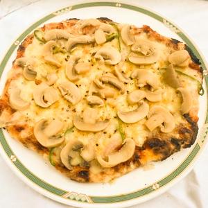 Mushroom pizza