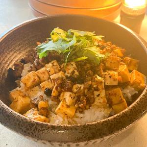 麻婆豆腐丼