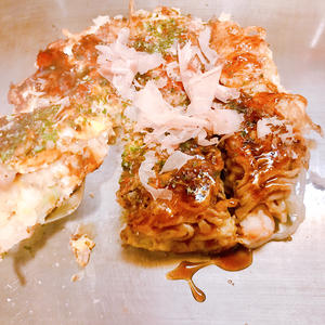 ミックスモダン(自家製・豚・たこ・いか・エビ入り)