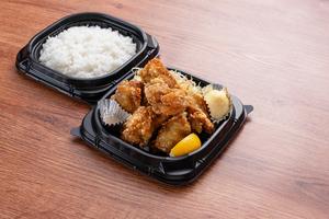 ◆鶏もも肉の唐揚げ弁当(7個)