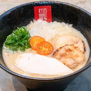 【塩】鶏白湯ラーメン