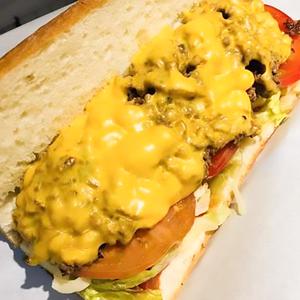 チョップドチーズサンドイッチ Chopped Cheese