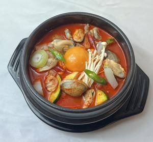 海鮮スンドゥブチゲ(ライス付き)