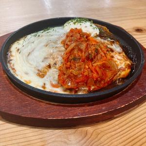 広島お好み豚キムチチーズ焼(豚、麺、キムチ、チーズ)【マヨ】