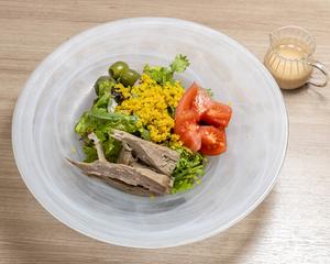 自家製ツナのサラダ