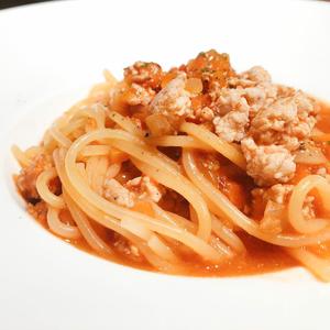 自家製ミートソースパスタ