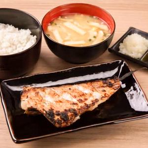 あか魚粕漬け定食