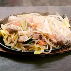 牛ホルモン味噌炒め