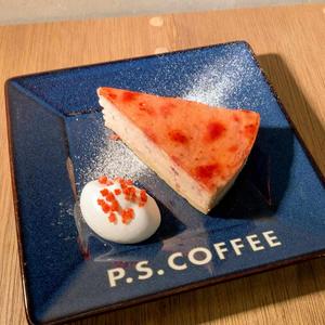 ベイクドチーズケーキ/いちご