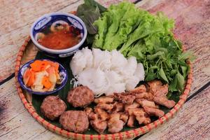 Bn Ch H Ni ハノイの風肉パイビーフン