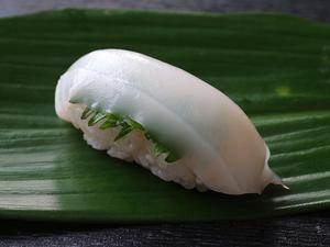 柿家すし 真いか～しそ添え～