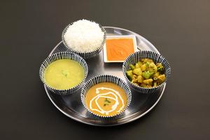 【Dal-Bhat Set】チキンカレー Chicken Curry