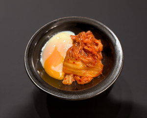 温玉韓国キムチ Kimchi with Soft-Boiled Egg