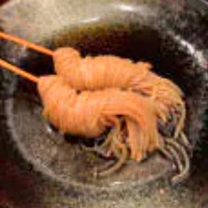 糸こんにゃく串 Konnyaku Noodle Skewer