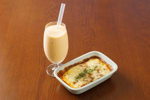 カレー+マンゴージュース