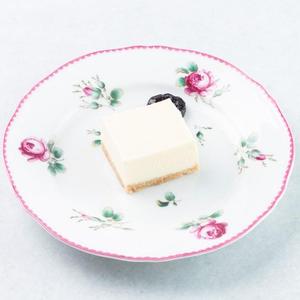 自家製レアチーズケーキ