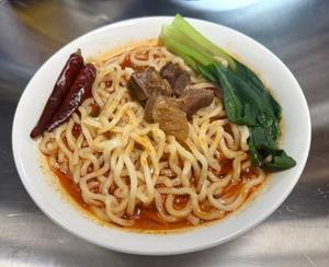 王記牛肉版面太麺