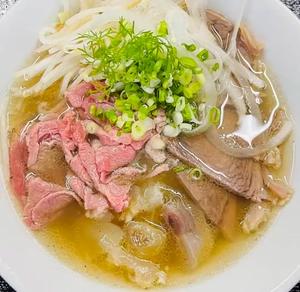 スペシャルフォー(半なま＆煮込み牛スネ肉＆煮込み牛筋肉) Ph c Bit (Ph B Ti, bp b, Gn)