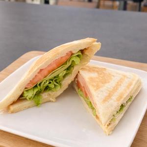 BLTホットサンド