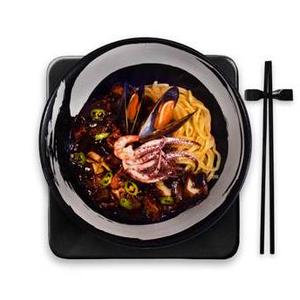 辛海鮮ジャジャン麺 Seafood Jajangmyeon