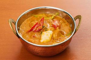 チキンマサラ Chicken Masala with Plain Nan