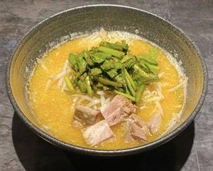 辛ニラ味噌ラーメン