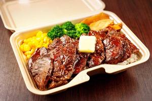 NYバターステーキBOXシャリアピンソース〈ステーキ300g〉