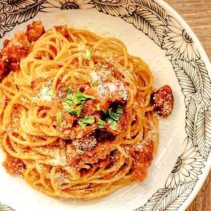 ベーコンとトマトのパスタ