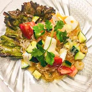 タイ風シーフードサラダ Thai-Style Seafood Salad