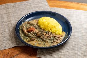 豚肉の赤ワインラグーカレー