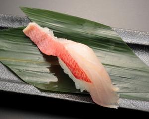 板前寿司 江戸前金目鯛湯霜仕立て Red Bream Yushimo Tsukuri Style