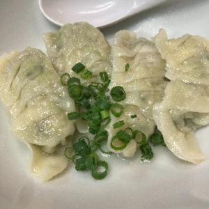 水餃子 2個