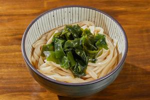 わかめ生醤油うどん(冷)