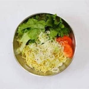 道産名物ラーメンサラダ
