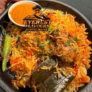タンドリチキンと骨つきビリヤニ(TandooriChicken With Bone Biryani)