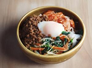 牛そぼろビビンバ丼