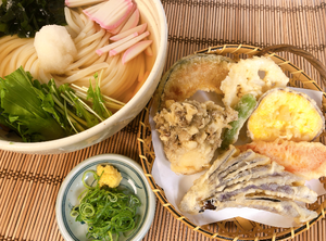冷し野菜天うどん