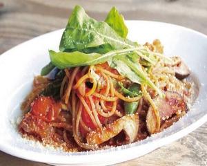 ごろっごろ旬野菜の菜園トマトソースパスタ(ヴィーガン) tomato sauce pasta with seasonal vegetables(VEGAN)