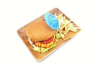 チーズバーガーフレンチフライセット