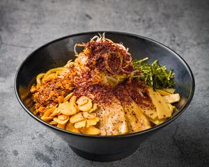 四川風辛うま油そば(中盛り:1玉230g)
