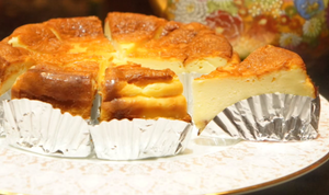 季節のバスクチーズケーキ