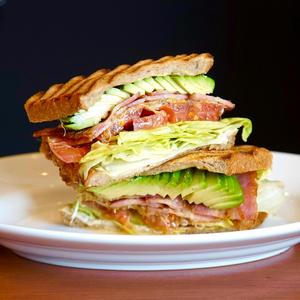 ゴールデンブラウン ABLTサンド ABLT Sandwich