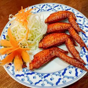ピィーク・ガイ・トード タイ風手羽先のから揚げ
