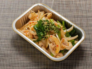 酸辣爪(鶏足の酸辣和え)