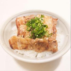豚バラ丼
