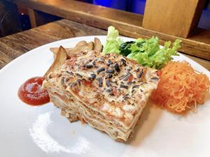 とっておきのラザニア ミニサラダ、ミニポテト付き