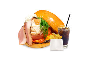 the 3rd burger 【期間限定】自家製ブリオッシュバンズの鴨＆アップルクリームチーズバーガーセット