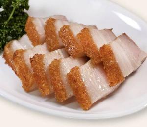 香港飲茶 クリスピ豚バラ,皮付き豚バラ肉のクリスピ-焼き